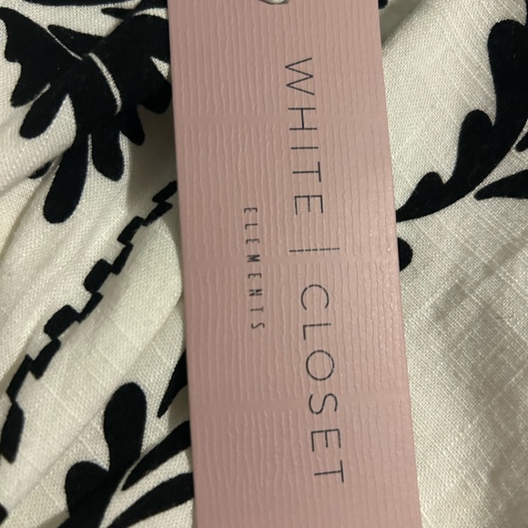 White Closet Black and White Floral Dress - Picture 2 of 6